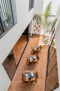 licensed 13-key hotel opportunity - 3